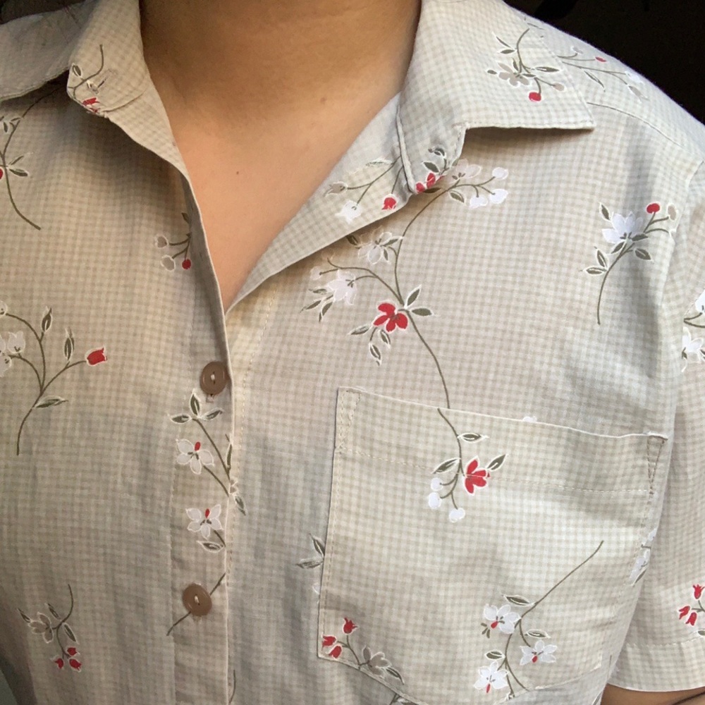 Cottage Core Button Up - image 3